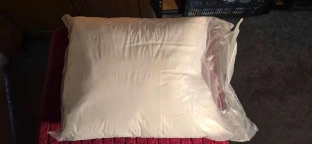 vid 91 White pillow form insert 14x12